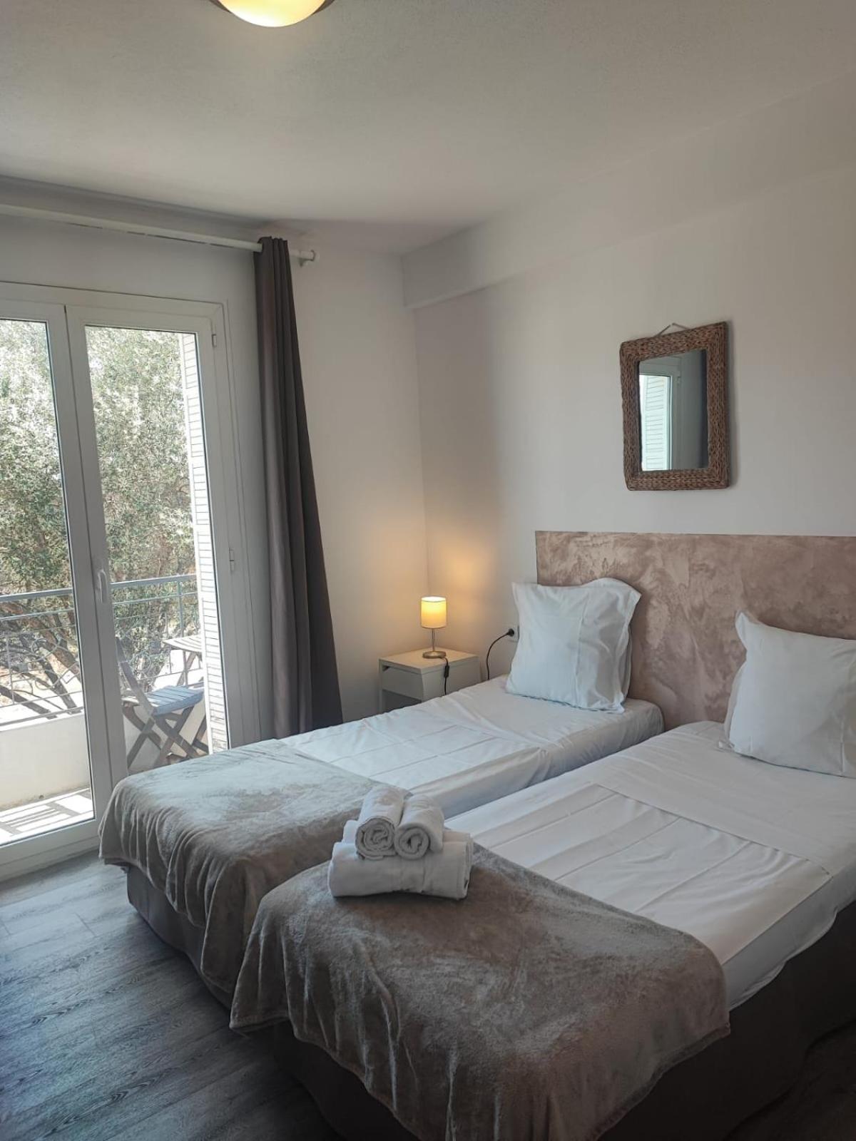 Hotel L'Aiglon Bylitis Porto-Vecchio  Exterior foto