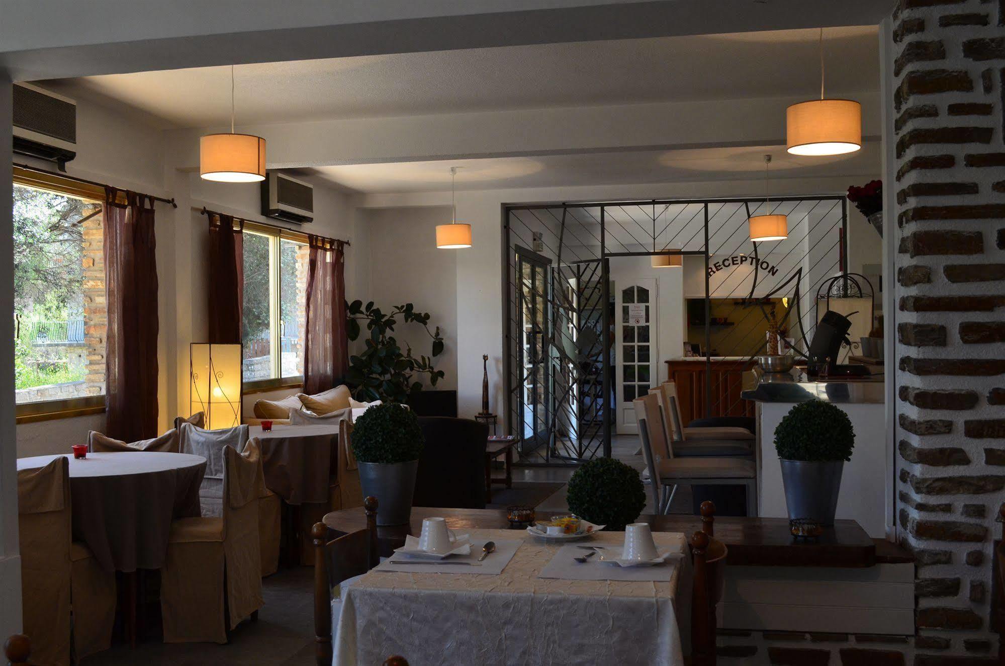 Hotel L'Aiglon Bylitis Porto-Vecchio  Exterior foto